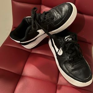 Black and white Nike Classics